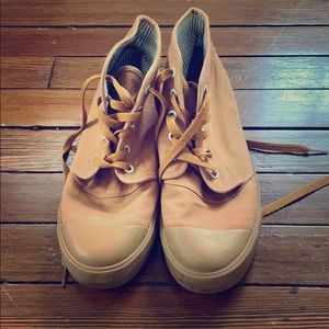 Bangs high top sneaker